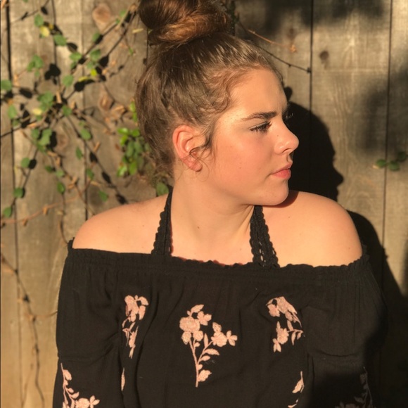 Meet your Posher, Regan - Picture 2 of 3